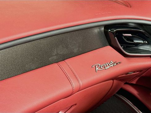 Used 2026 Ferrari Roma Spider RWD image 24