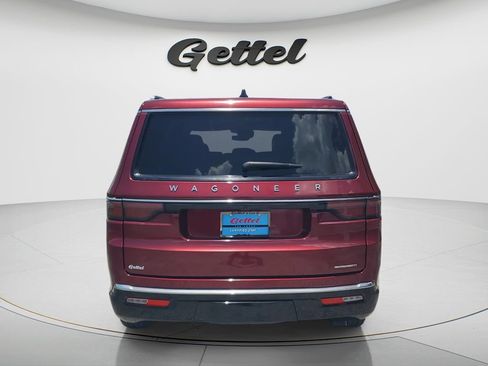 Used 2024 Jeep Wagoneer Series II w/ Flexible Seating Group AWD/4WD image 6