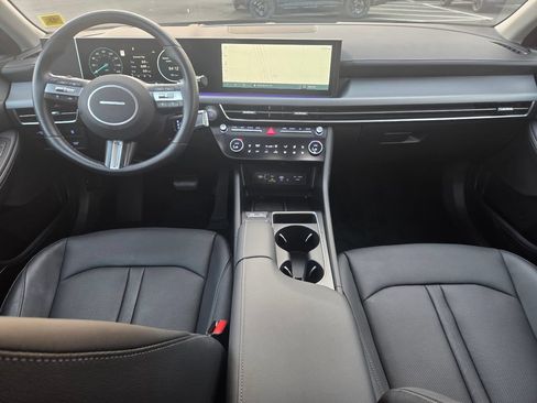 Used 2025 Hyundai Sonata Limited FWD image 12