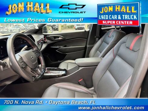Used 2024 Chevrolet Trax RS w/ Sunroof Package FWD image 16