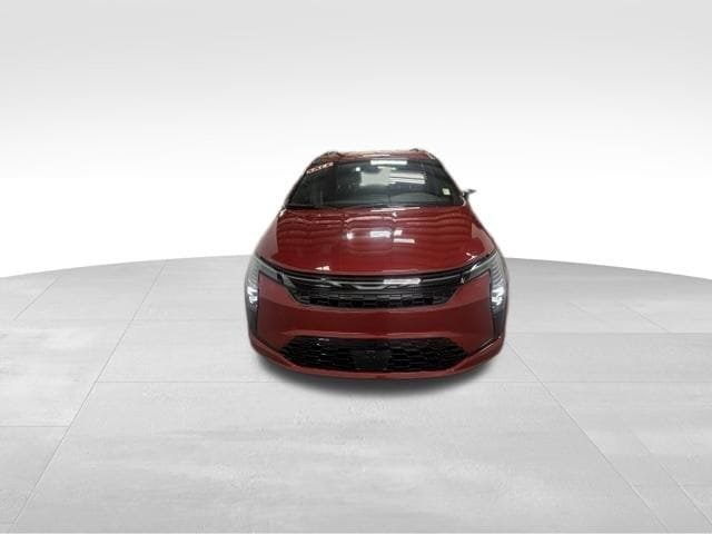 New 2027 Chrysler Pacifica Select AWD/4WD image 3