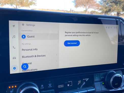 New 2026 Toyota Highlander XLE image 16