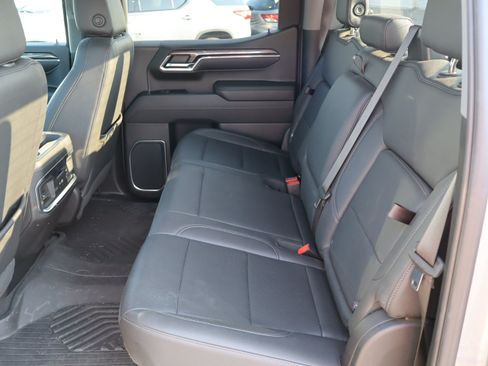 Used 2024 Chevrolet Silverado 1500 LTZ w/ Z71 Off-Road Package AWD/4WD image 33