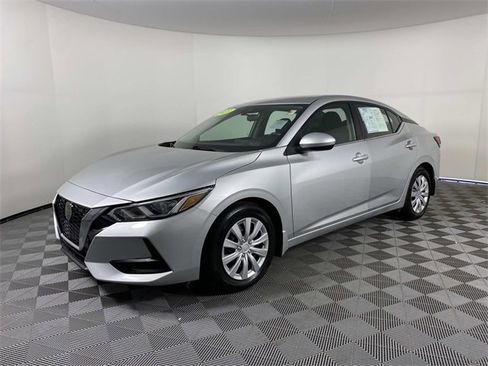 Used 2021 Nissan Sentra S image 4