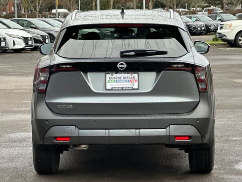 New 2026 Nissan Kicks SV w/ SV Premium Package image 7