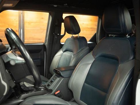 Used 2023 Ford Bronco Outer Banks w/ Sasquatch Package image 10