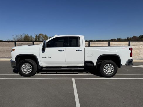 Used 2022 Chevrolet Silverado 2500 LTZ w/ Safety Package image 2
