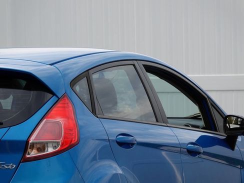 Used 2014 Ford Fiesta SE w/ Equipment Group 201A FWD image 30