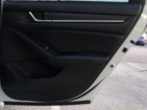 Used 2022 Honda Accord Sport image 43
