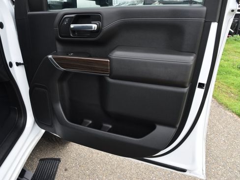 Used 2020 Chevrolet Silverado 2500 LT w/ All Star Edition image 17