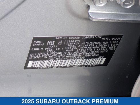 Certified 2025 Subaru Outback Premium AWD/4WD image 39