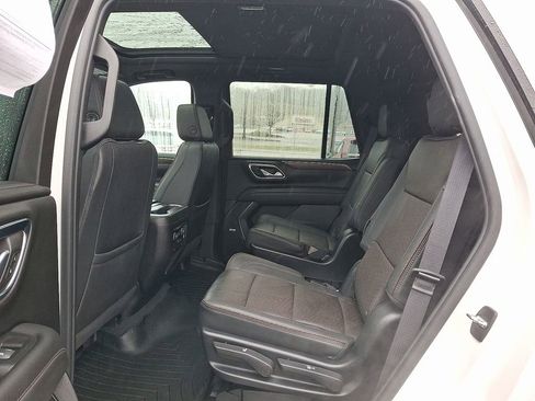 Used 2023 Chevrolet Tahoe High Country AWD/4WD image 12