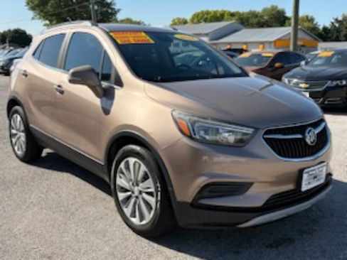Used 2018 Buick Encore Preferred image 1