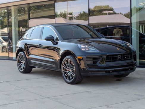 New 2025 Porsche Macan S image 7