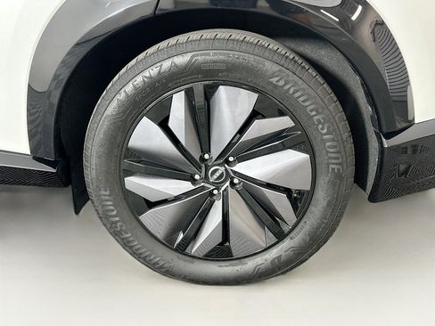 Used 2023 Nissan Ariya FWD image 11