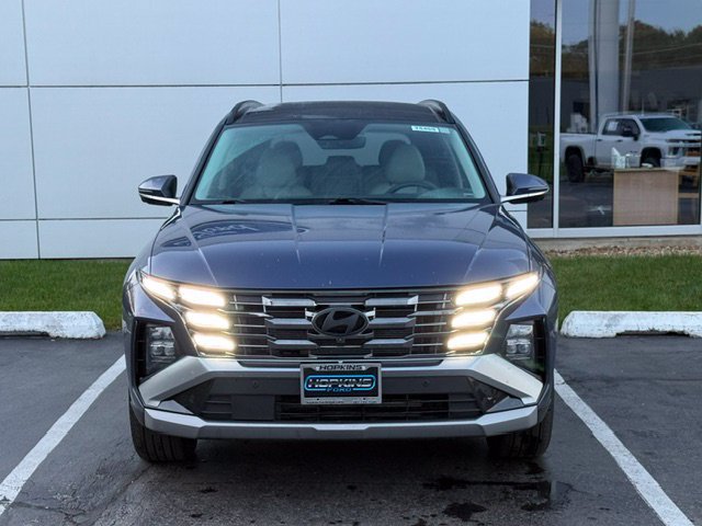 Used 2025 Hyundai Tucson Limited AWD/4WD image 3
