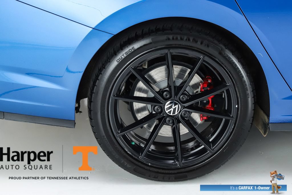 Used 2024 Volkswagen Jetta GLI 40th Anniversary Edition FWD image 13
