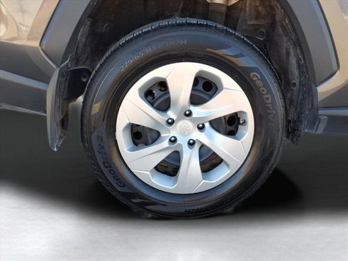 Certified 2023 Toyota RAV4 LE image 7