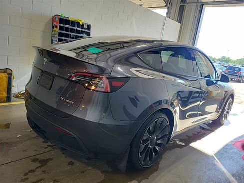 Used 2023 Tesla Model Y Performance AWD/4WD image 5