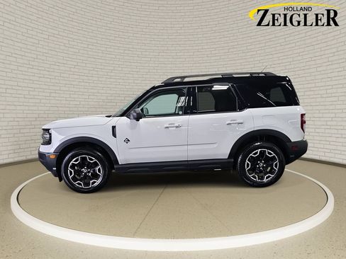 Used 2025 Ford Bronco Sport Outer Banks w/ Outer Banks Tech Package+ AWD/4WD image 8