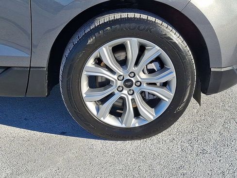 Certified 2024 Ford Edge Titanium image 8