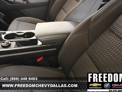 Used 2026 Chevrolet Equinox LT FWD image 30