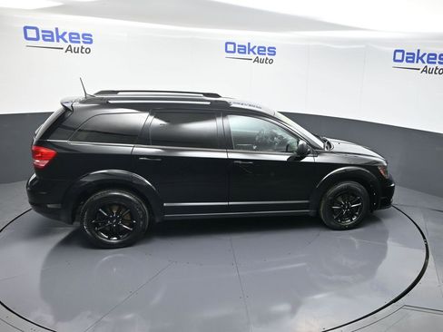 Used 2020 Dodge Journey SE w/ SE Popular Equipment Group image 51