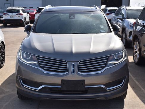 Used 2016 Lincoln MKX Reserve w/ Climate Package image 3