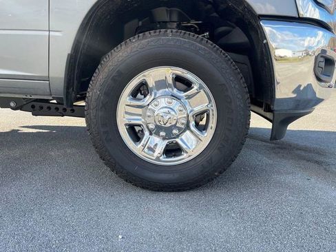 Used 2023 RAM 3500 Tradesman w/ Chrome Appearance Group AWD/4WD image 13