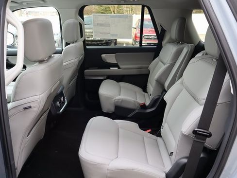 New 2026 Ford Expedition Active image 13