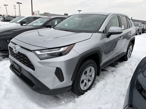 New 2025 Toyota RAV4 LE image 4