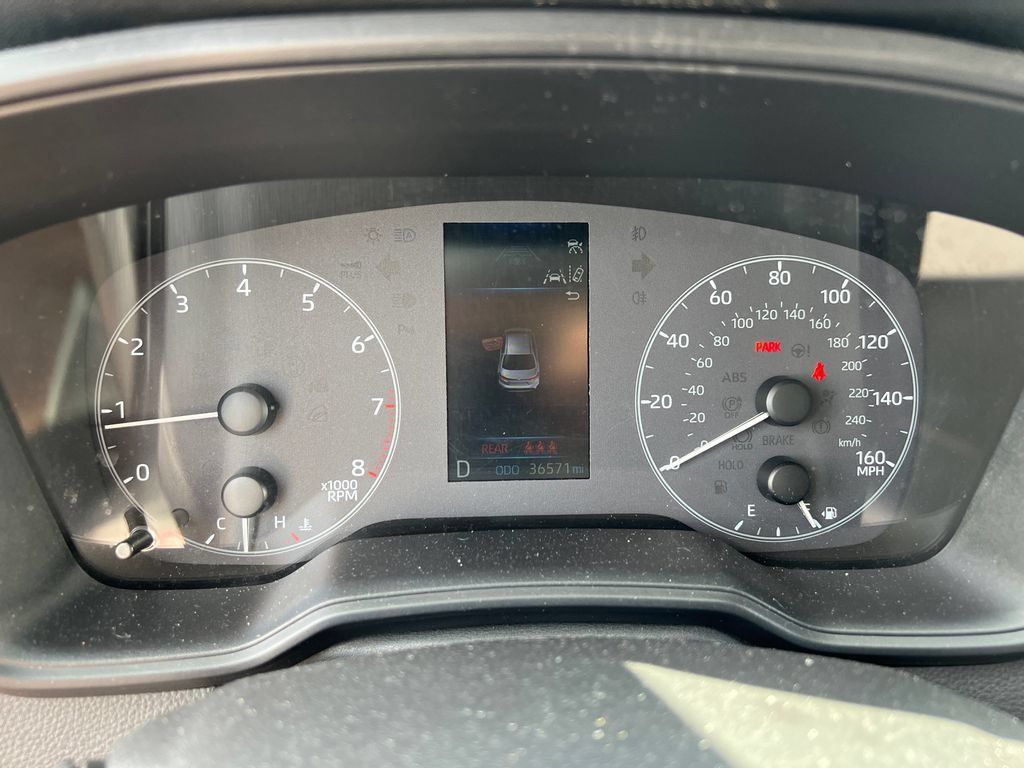 Used 2025 Toyota Corolla LE FWD image 21