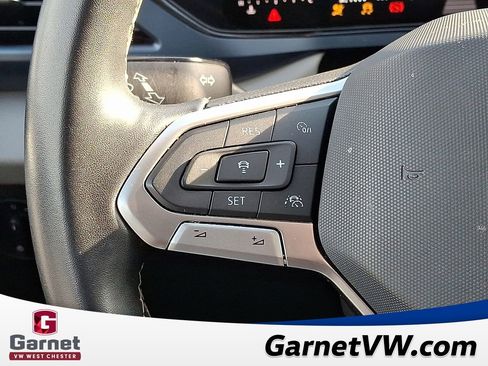 Certified 2023 Volkswagen Taos SE w/ Panoramic Sunroof Package image 21