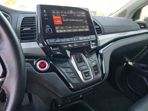Used 2022 Honda Odyssey Touring image 15