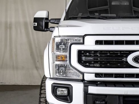 Used 2022 Ford F250 Lariat w/ Lariat Value Package image 40