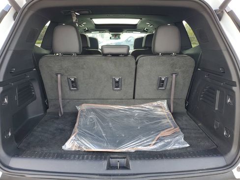 Certified 2024 GMC Acadia AT4 w/ Luxury Package AWD/4WD image 33