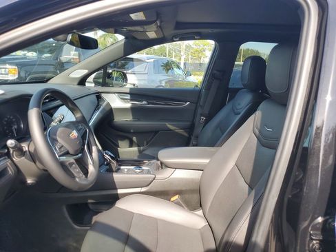 Certified 2025 Cadillac XT5 Premium Luxury image 26
