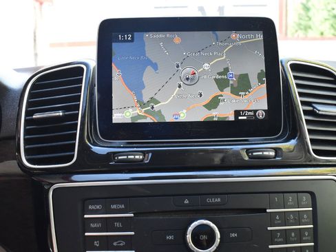 Used 2018 Mercedes-Benz GLE 350 w/ Premium 1 Package image 23