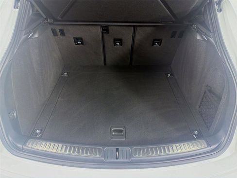 Certified 2025 Porsche Macan image 23