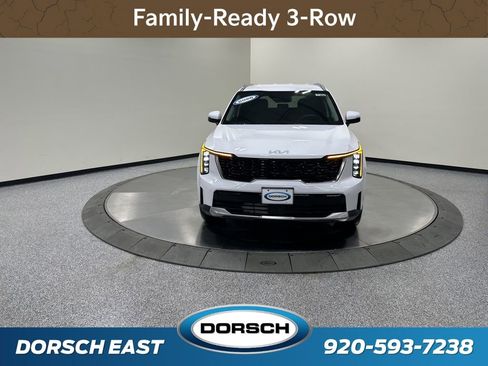 New 2026 Kia Sorento S image 2