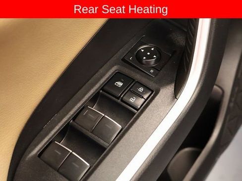 Used 2022 Toyota RAV4 Limited image 12