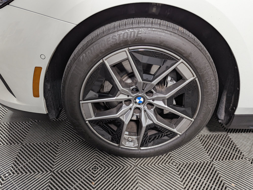 Used 2026 BMW 530i xDrive AWD/4WD image 48