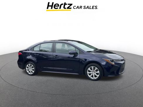 Used 2025 Toyota Corolla LE image 1