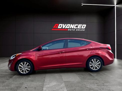 Used 2016 Hyundai Elantra SE w/ Option Group 02 FWD image 8