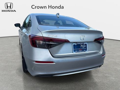 Used 2025 Honda Civic Sport image 8