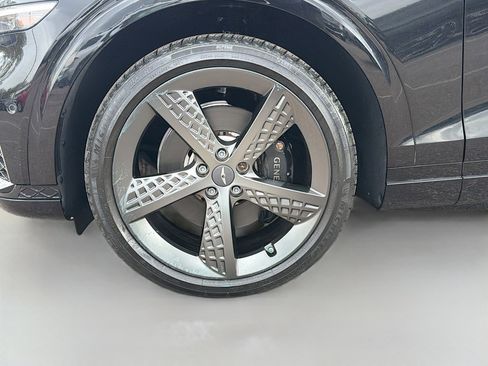 Used 2024 Genesis GV70 2.5T w/ Sport Prestige Package image 43