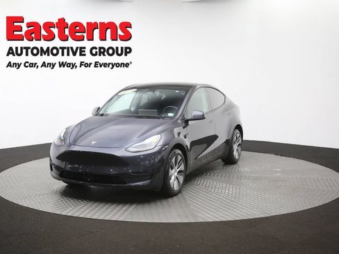 Used 2024 Tesla Model Y Long Range AWD/4WD image 47