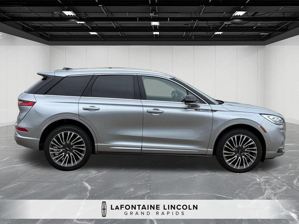 Certified 2022 Lincoln Corsair Reserve w/ Equipment Group 201A AWD/4WD image 6