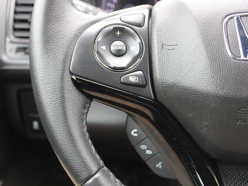 Used 2020 Honda HR-V Sport image 16