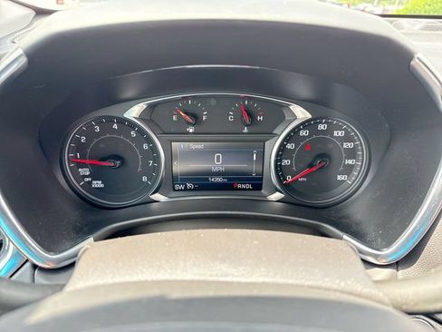 Used 2024 Chevrolet Equinox LT w/ LPO, Floor Liner Package AWD/4WD image 15